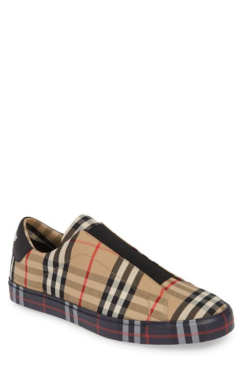 burberry nova mens slippers|Burberry men's slippers.